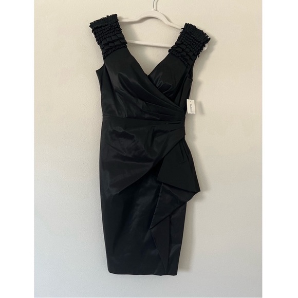 Maggy London Black V-Neck Cocktail Dress - Picture 3 of 8